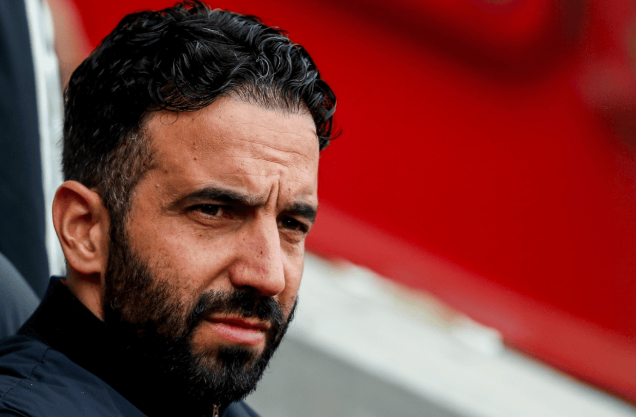 又输了！曼联耻辱一战：被灌4球，惨遭逆转，阿莫林轮换搞砸了